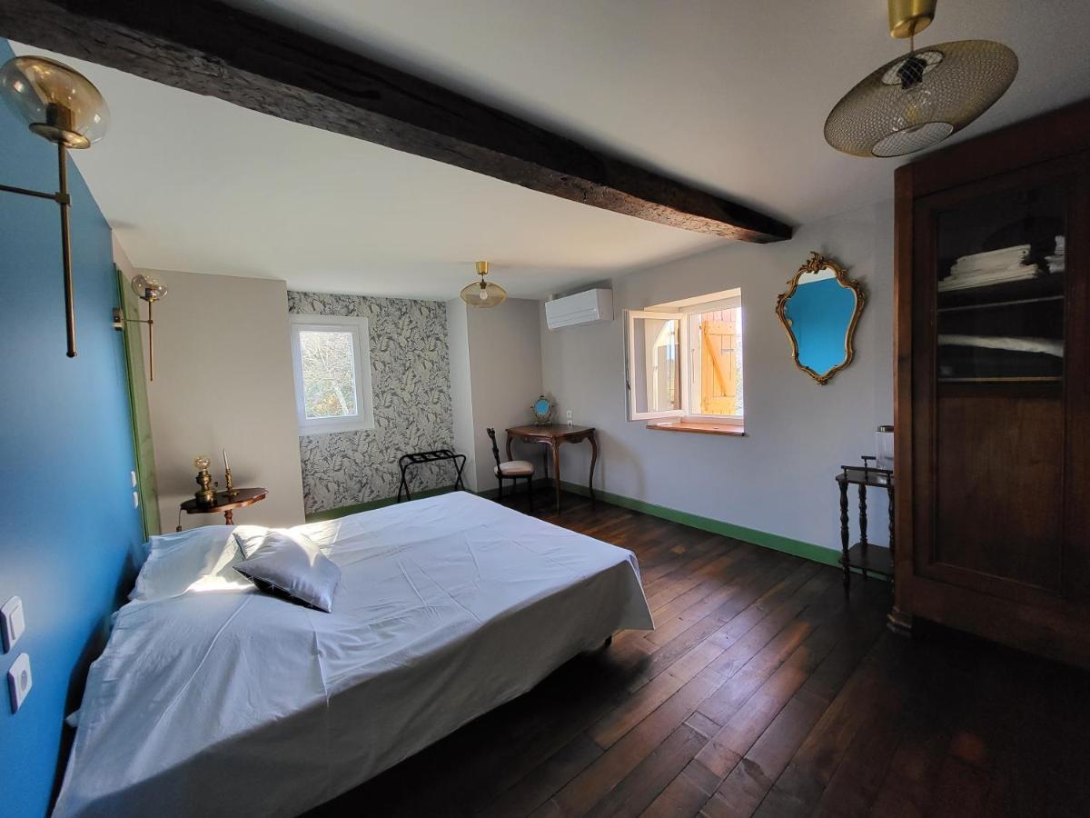Gîte PRAT NAOU - PYRENNEES ARIEGEOISES Taurignan-Vieux Exterior foto